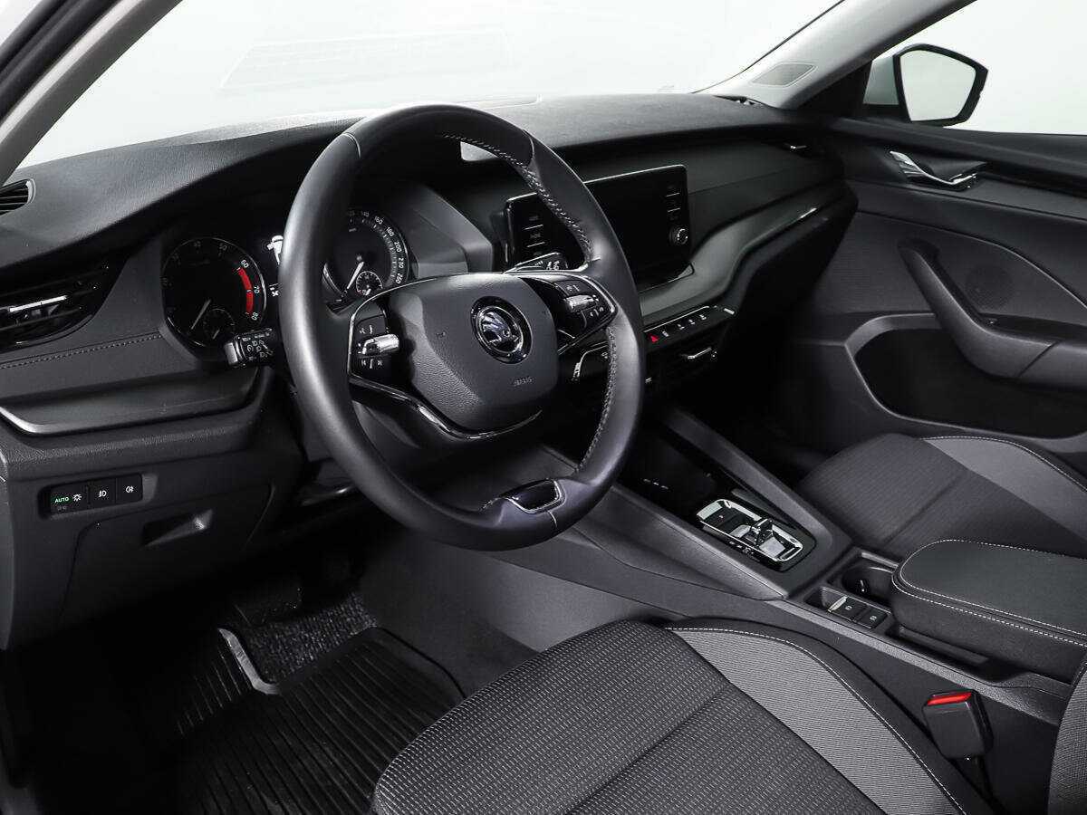 Купить Skoda Octavia, 2021, 34 302 км, фото №12