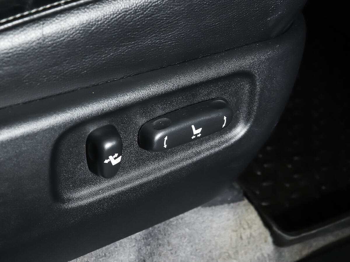 Купить Toyota Land Cruiser, 2012, 161 100 км, фото №17