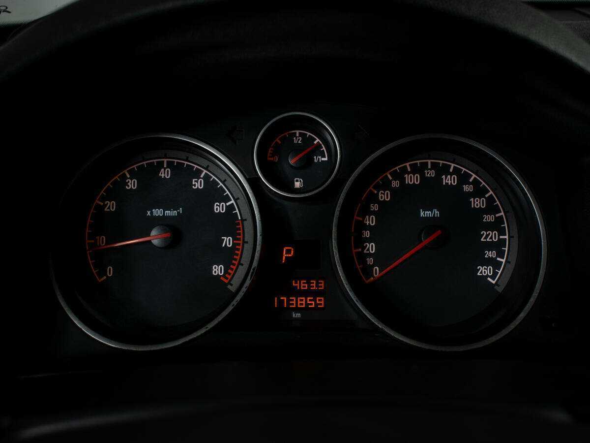 Купить Opel Astra, 2010, 173 790 км, фото №12