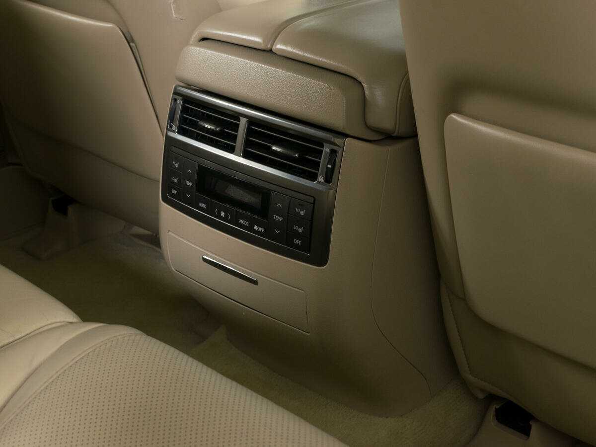 Купить Lexus LX 570, 2008, 199 603 км, фото №15