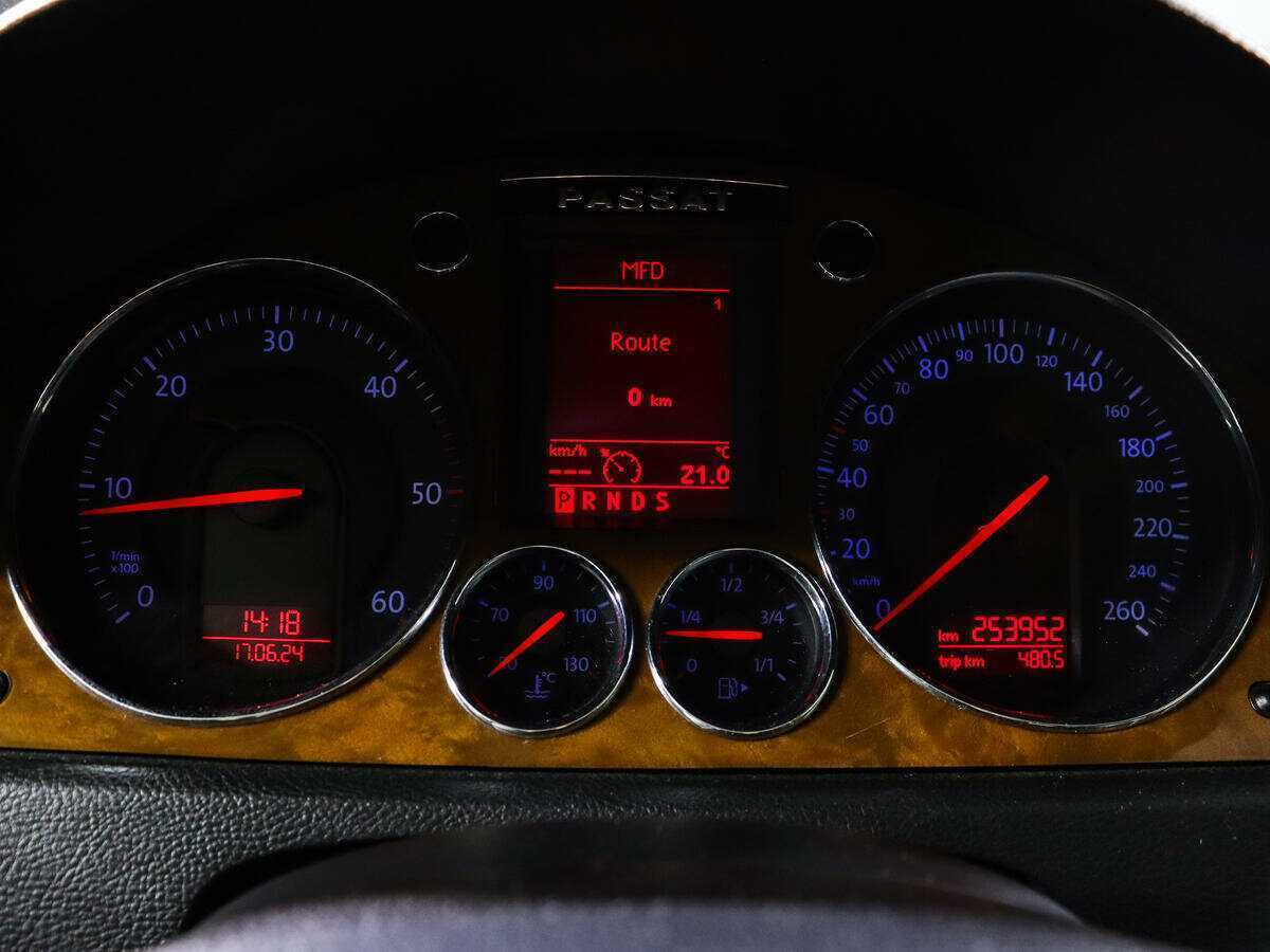 Купить Volkswagen Passat, 2005, 253 951 км, фото №11