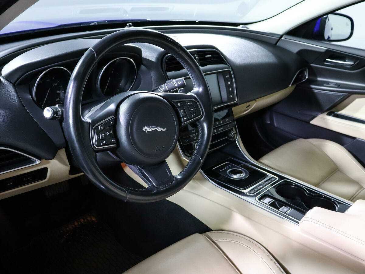 Купить Jaguar XE, 2016, 66 105 км, фото №14