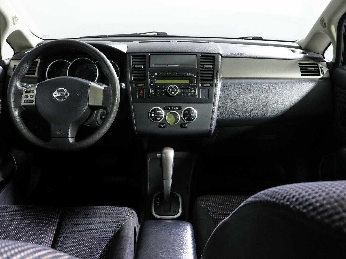 Купить Nissan Tiida, 2011, 97 000 км, фото №10