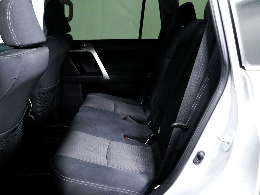 Купить Toyota Land Cruiser Prado, 2017, 111 111 км, фото №12