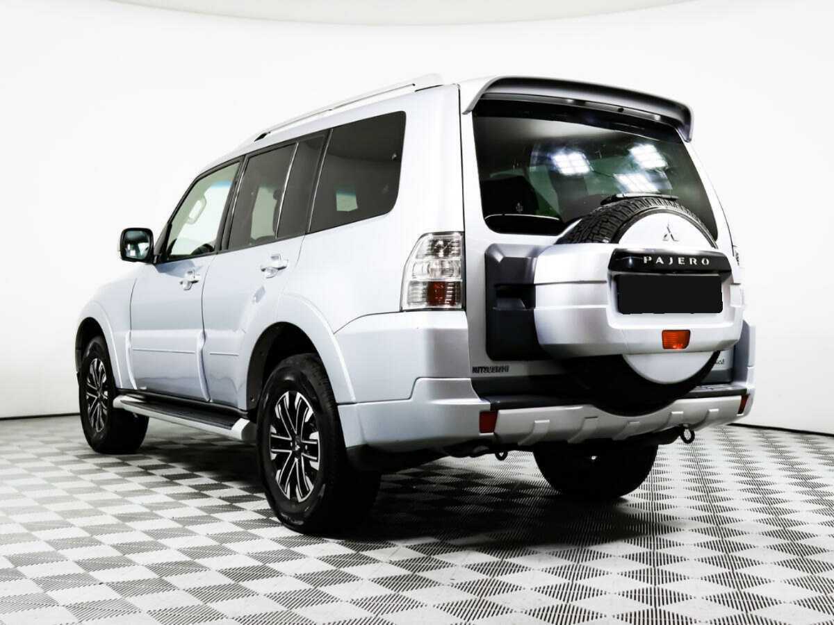 Купить Mitsubishi Pajero, 2011, 262 349 км, фото №5