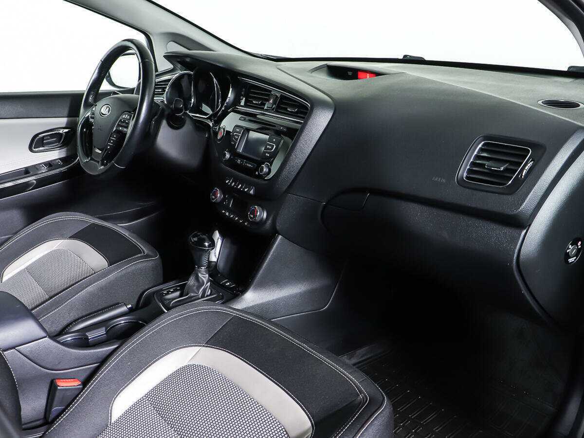 Купить Kia Ceed, 2015, 85 429 км, фото №9