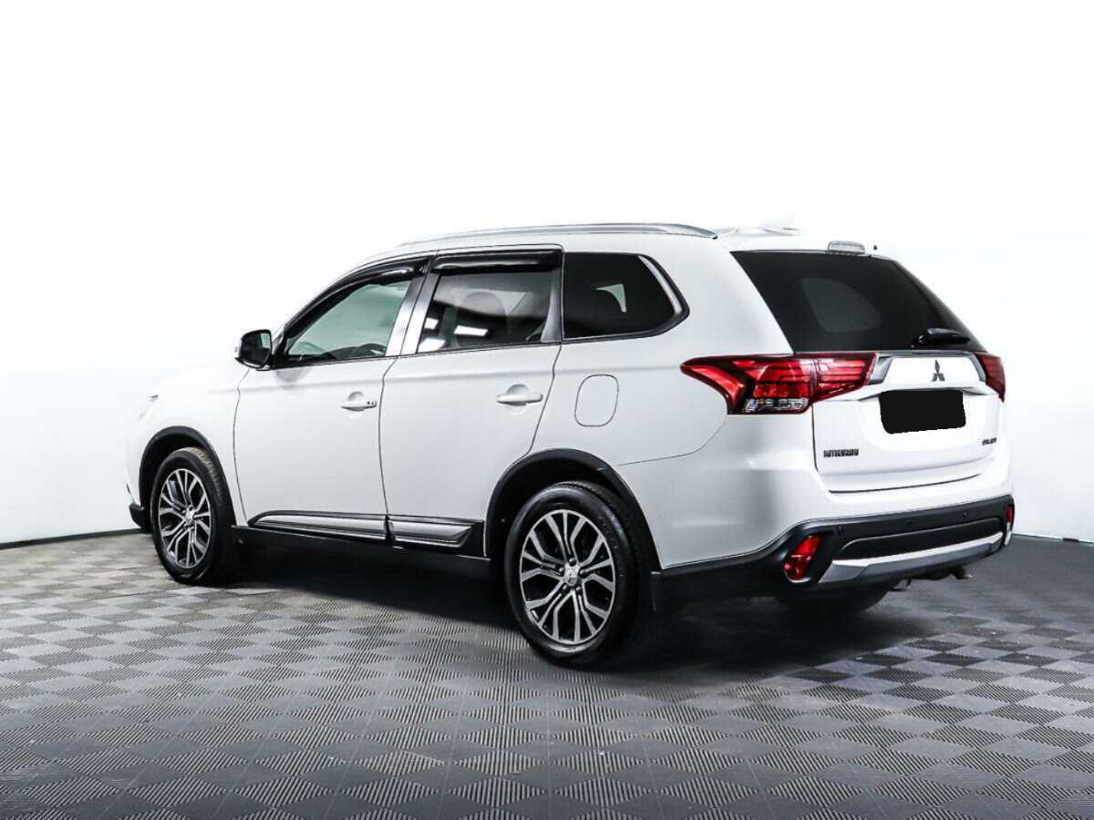 Купить Mitsubishi Outlander, 2017, 73 813 км, фото №7
