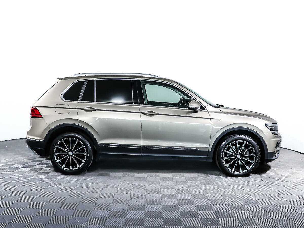 Купить Volkswagen Tiguan, 2017, 128 366 км, фото №4
