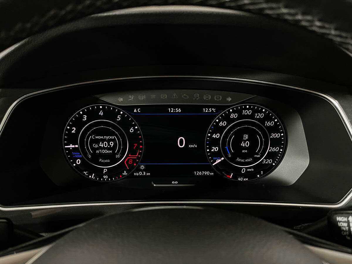 Купить Volkswagen Tiguan, 2017, 126 617 км, фото №11