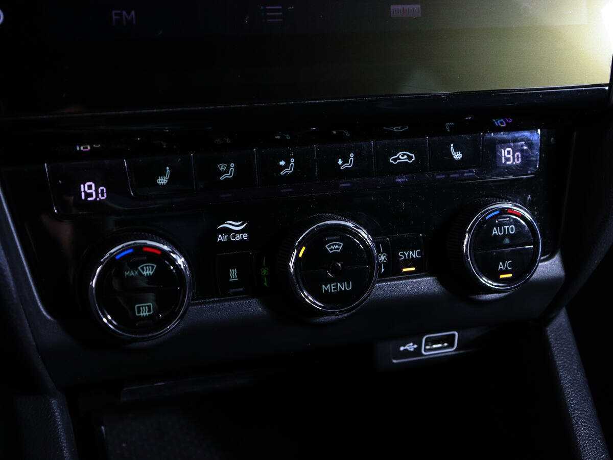 Купить Skoda Octavia, 2020, 60 296 км, фото №24