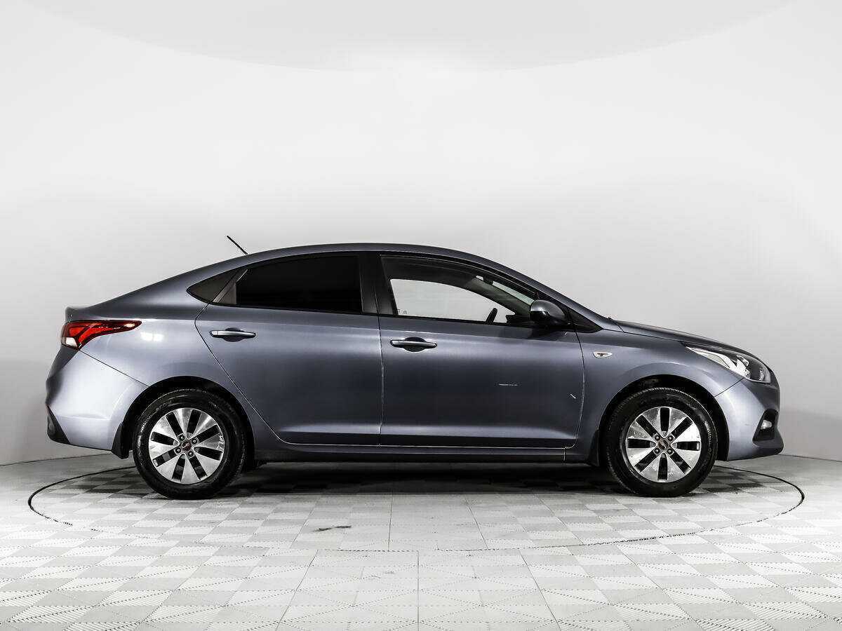 Купить Hyundai Solaris, 2017, 149 329 км, фото №4
