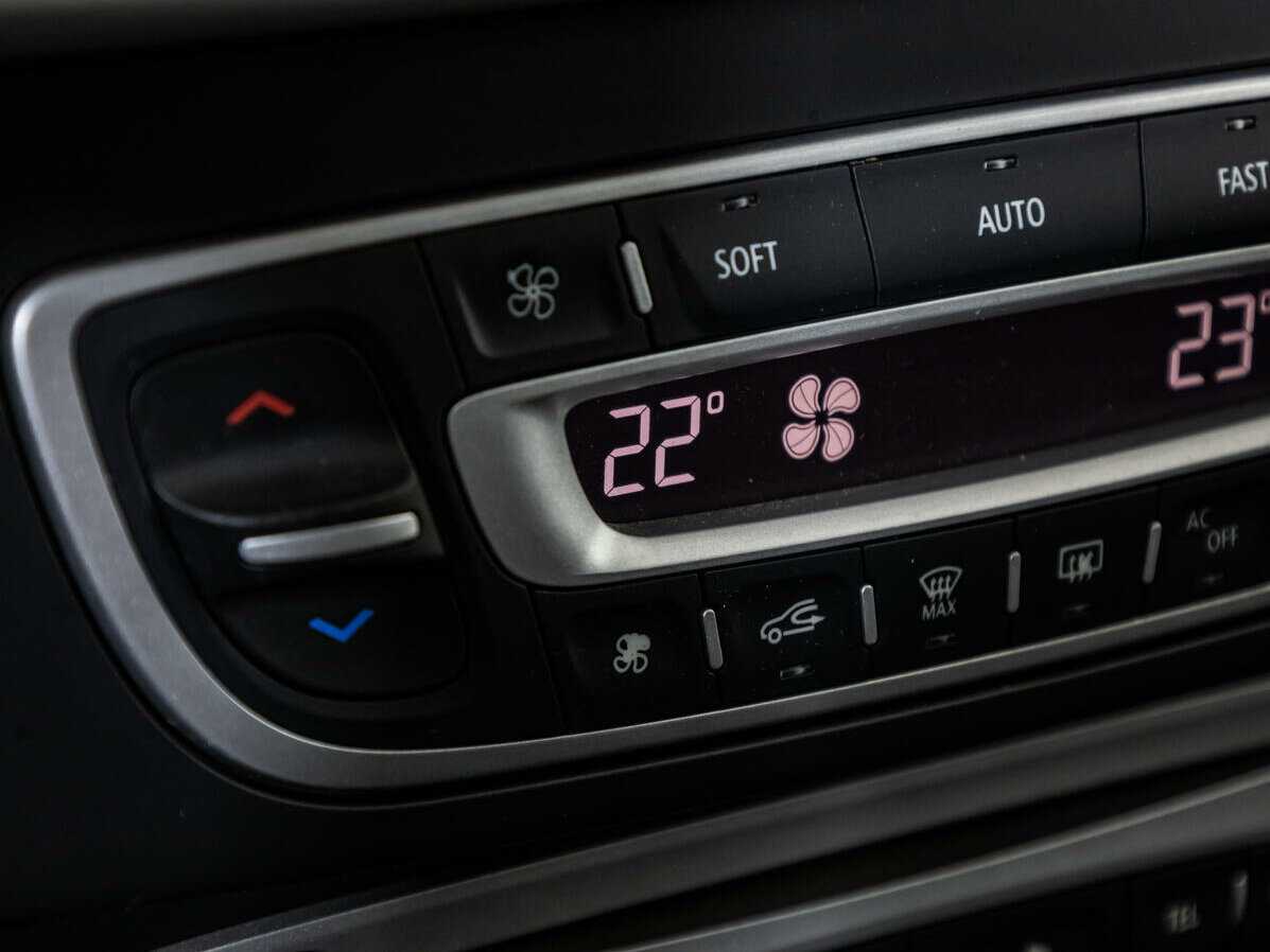 Купить Renault Fluence, 2013, 201 688 км, фото №15