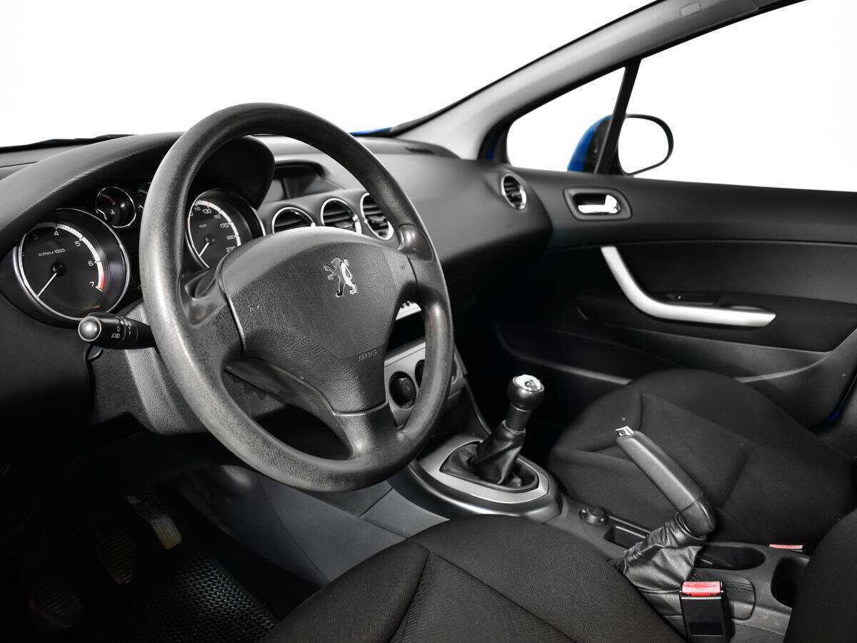 Купить Peugeot 308, 2010, 135 122 км, фото №13