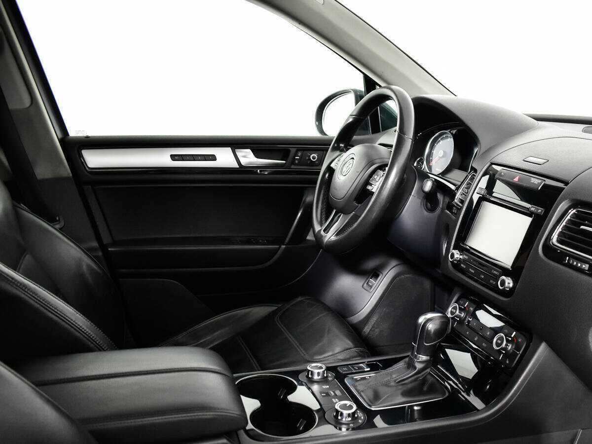 Купить Volkswagen Touareg, 2011, 160 158 км, фото №9