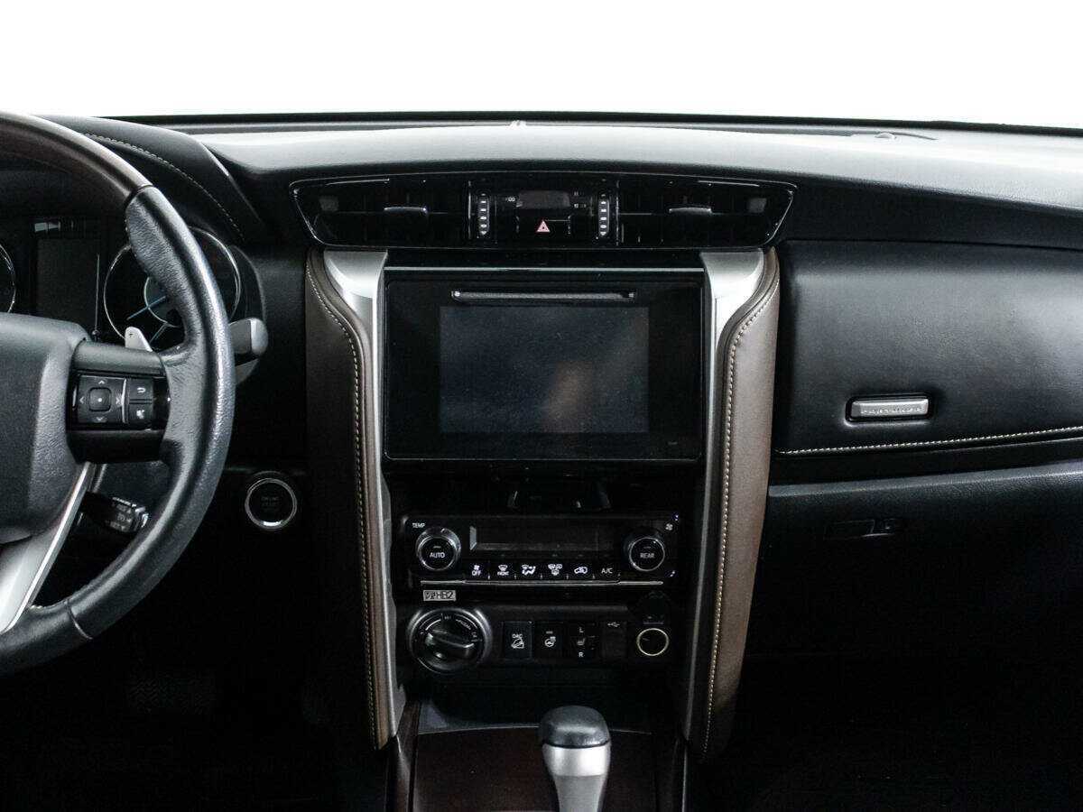 Купить Toyota Fortuner, 2019, 71 493 км, фото №14