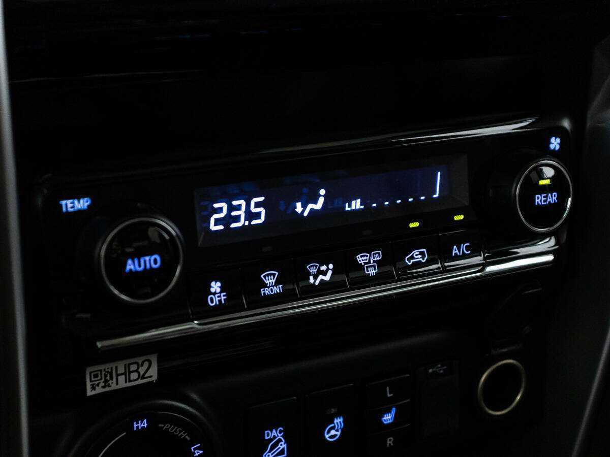 Купить Toyota Fortuner, 2019, 71 493 км, фото №19