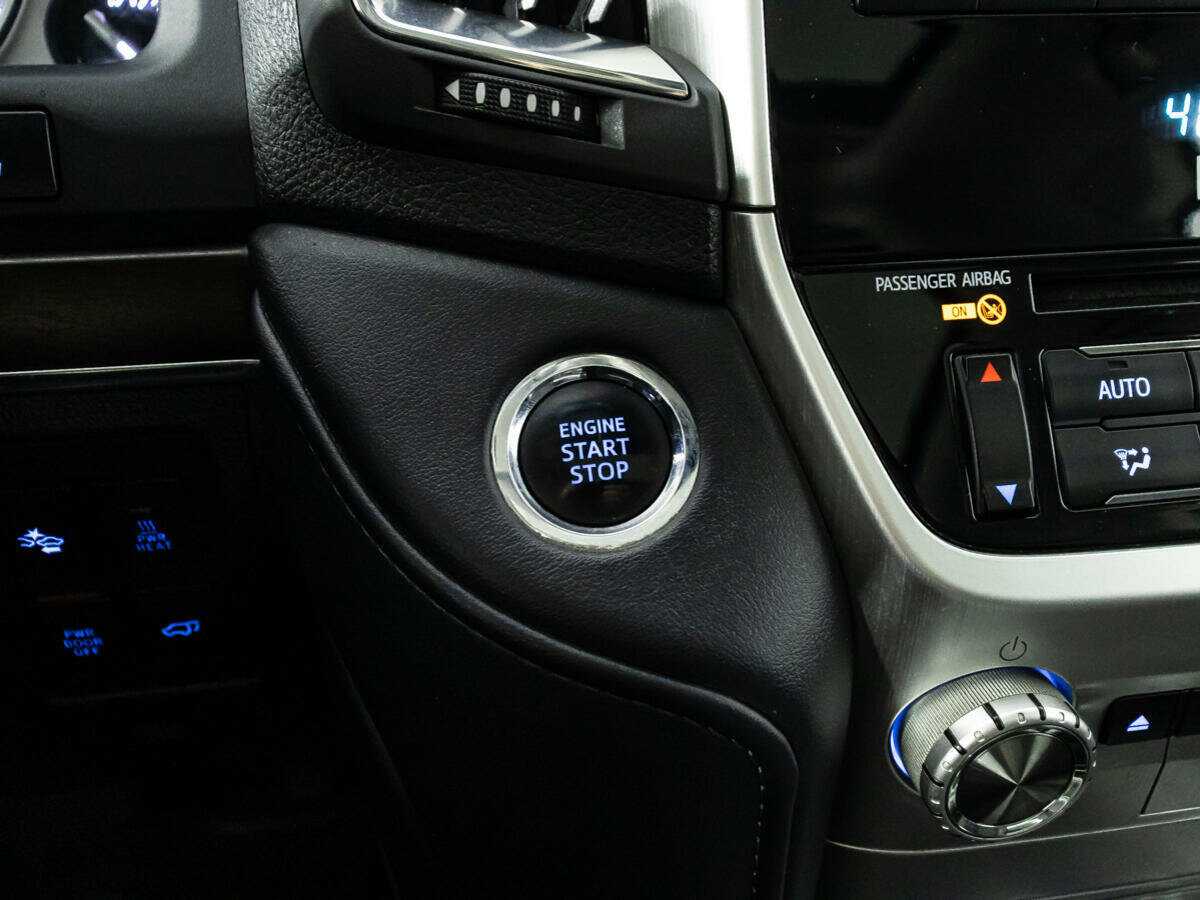 Купить Toyota Land Cruiser, 2018, 203 679 км, фото №21