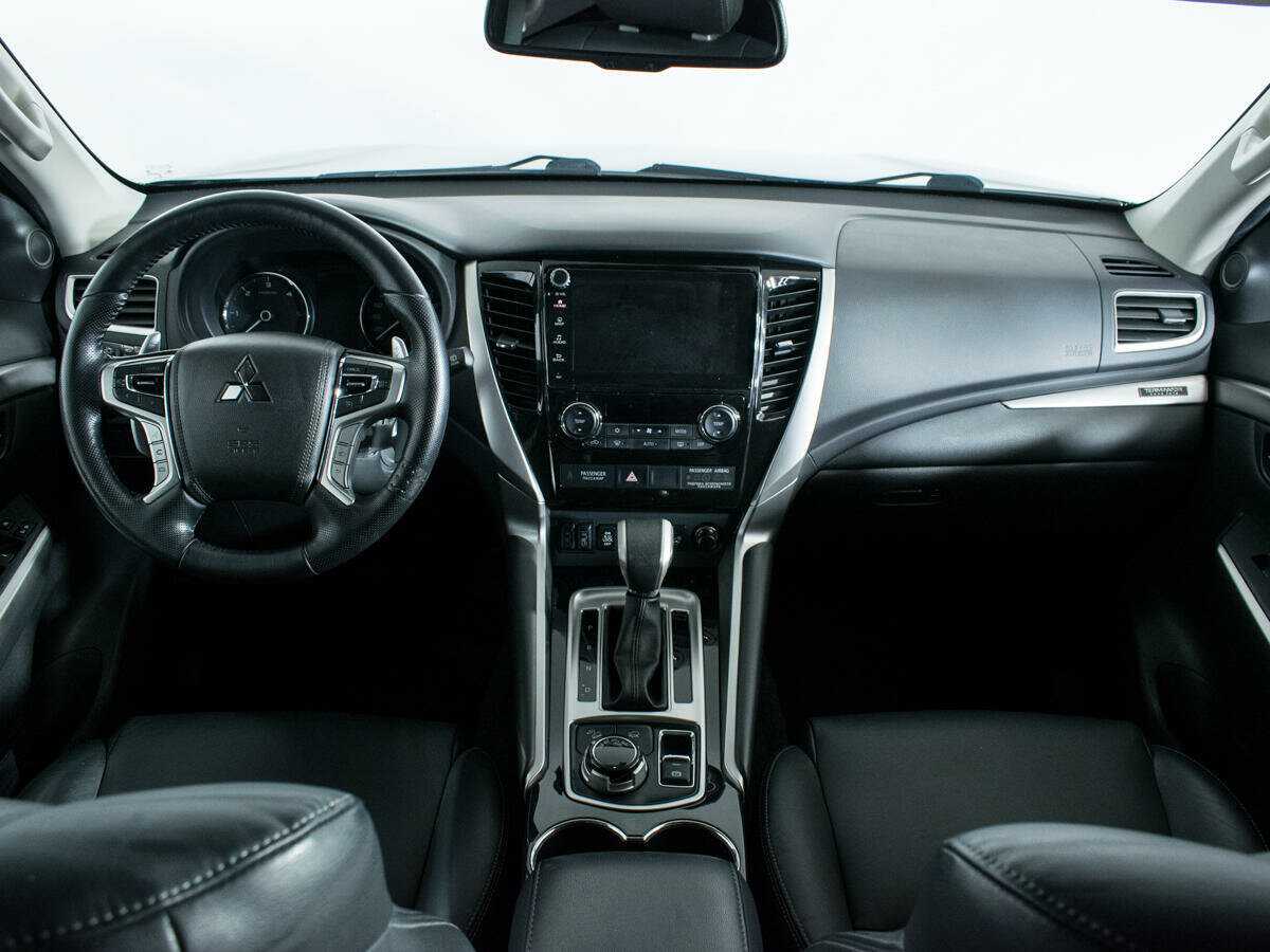 Купить Mitsubishi Pajero Sport, 2019, 80 000 км, фото №12