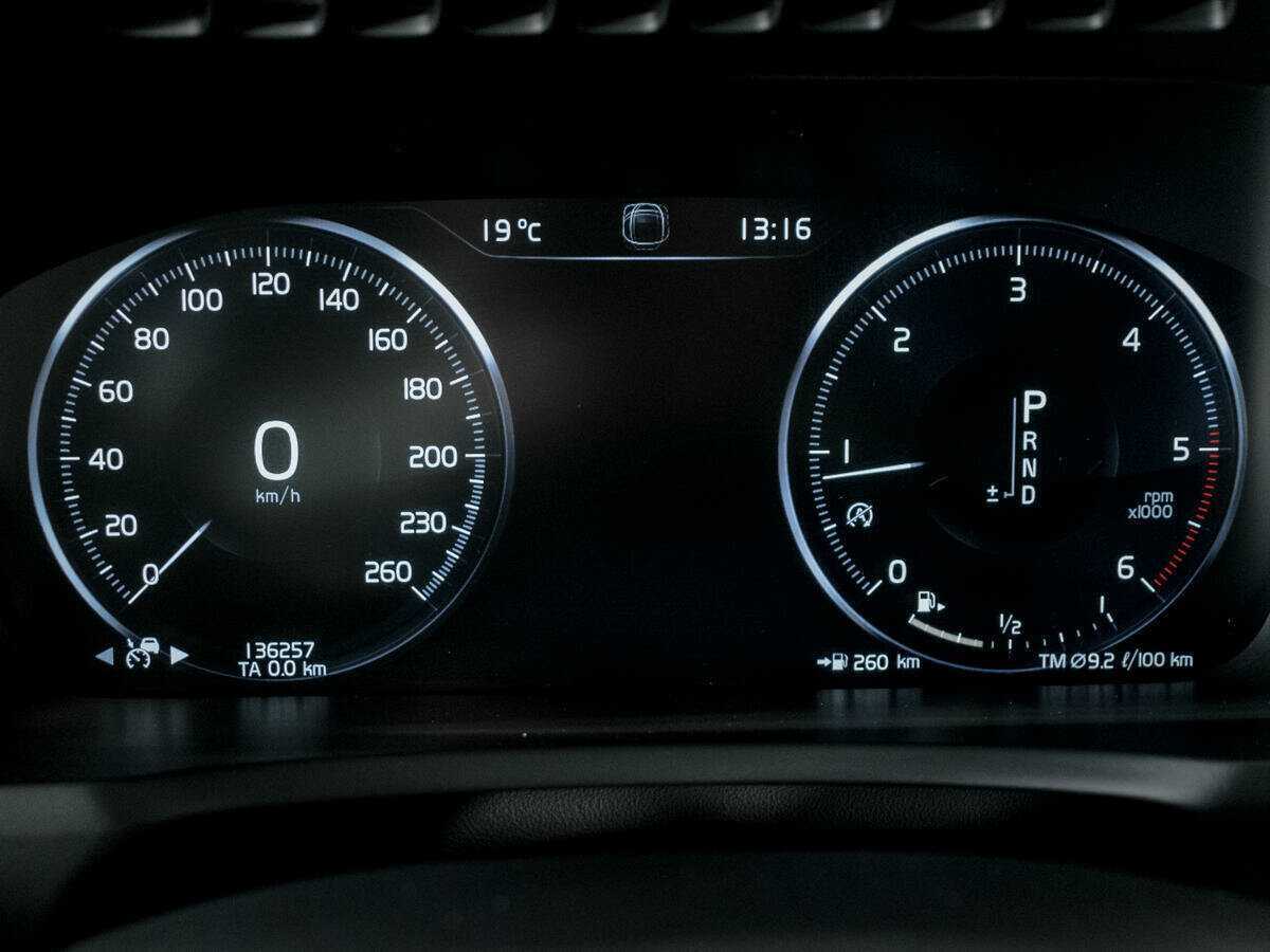 Купить Volvo XC90, 2016, 136 212 км, фото №11