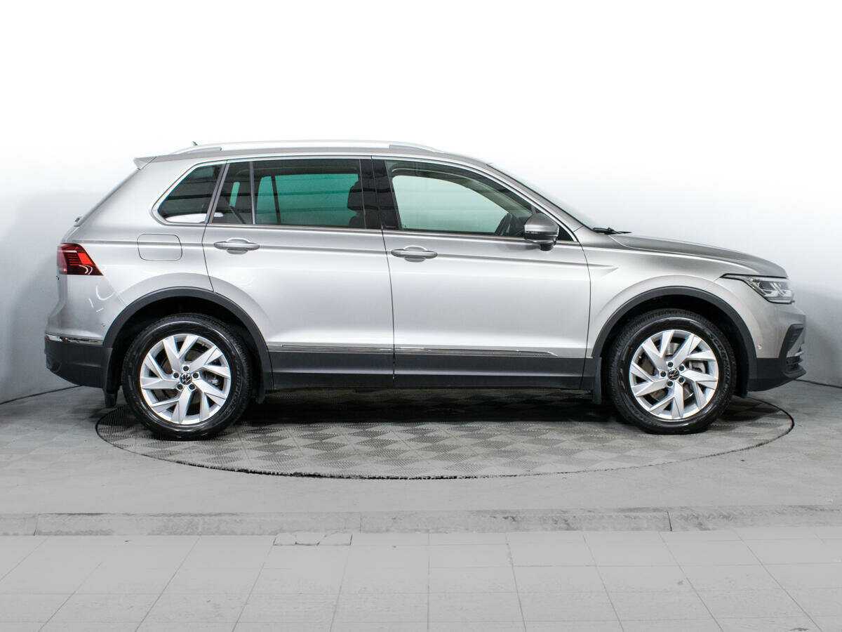Купить Volkswagen Tiguan, 2021, 56 865 км, фото №4