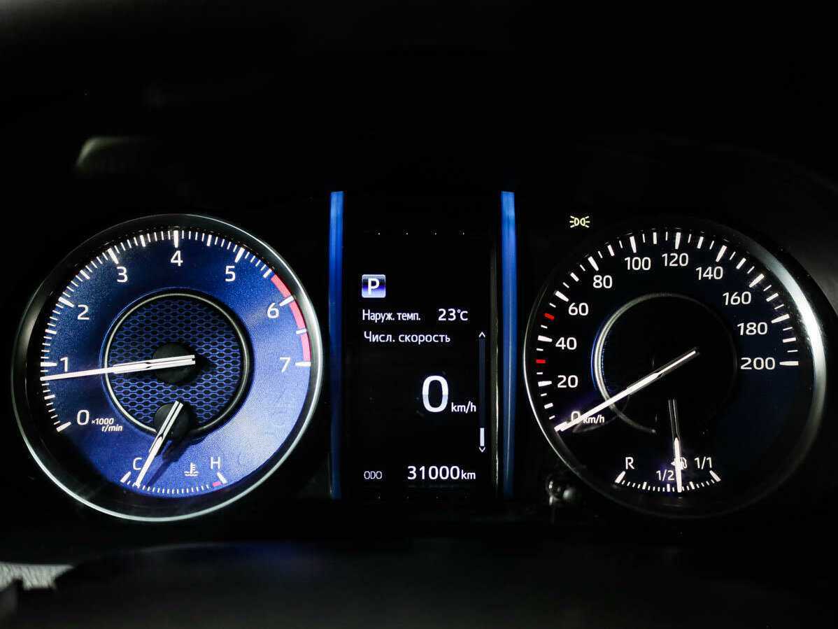 Купить Toyota Fortuner, 2021, 31 000 км, фото №10