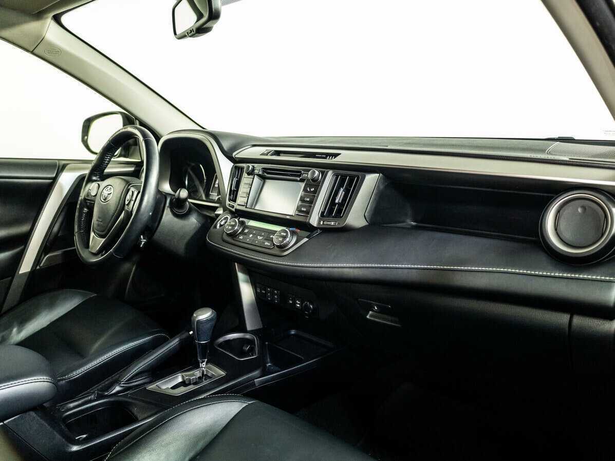 Купить Toyota RAV4, 2015, 68 190 км, фото №8