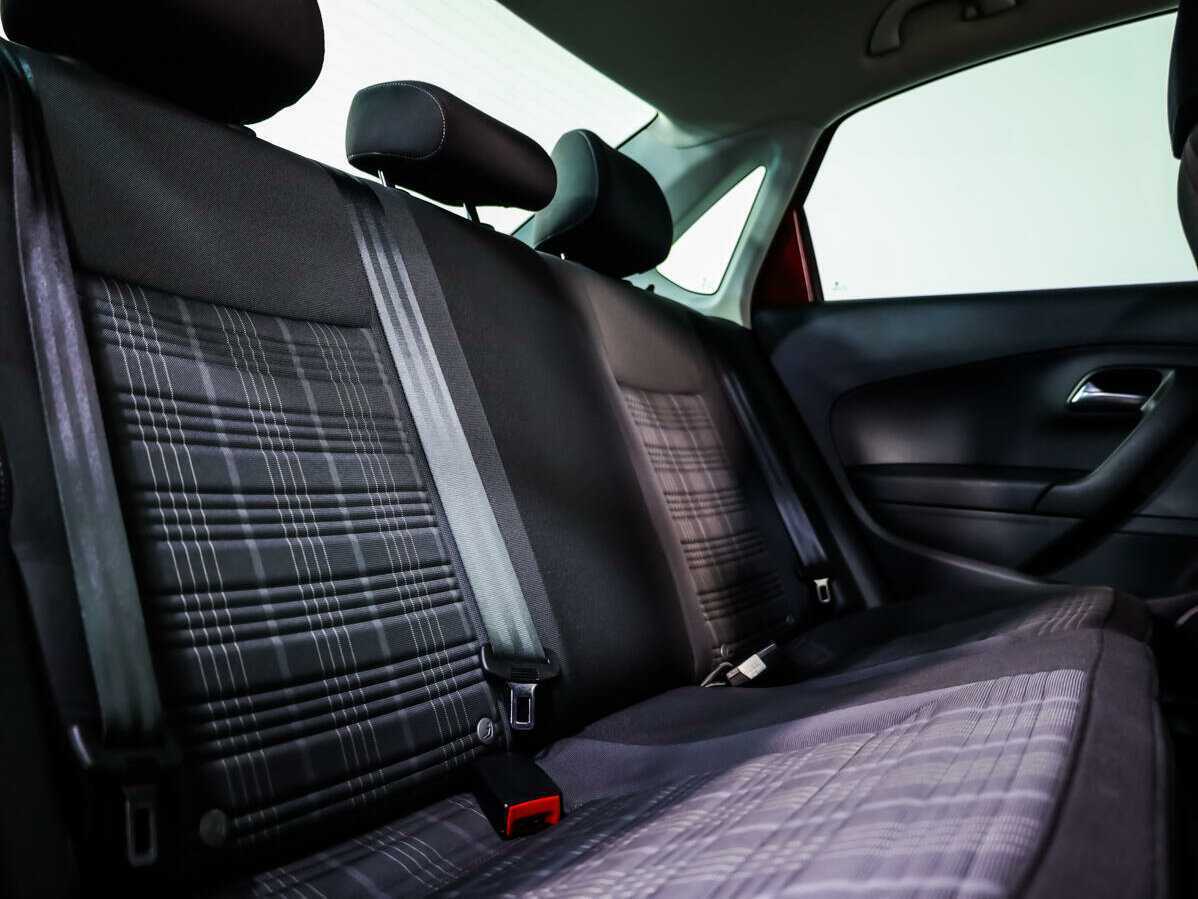 Купить Volkswagen Polo, 2017, 113 989 км, фото №12
