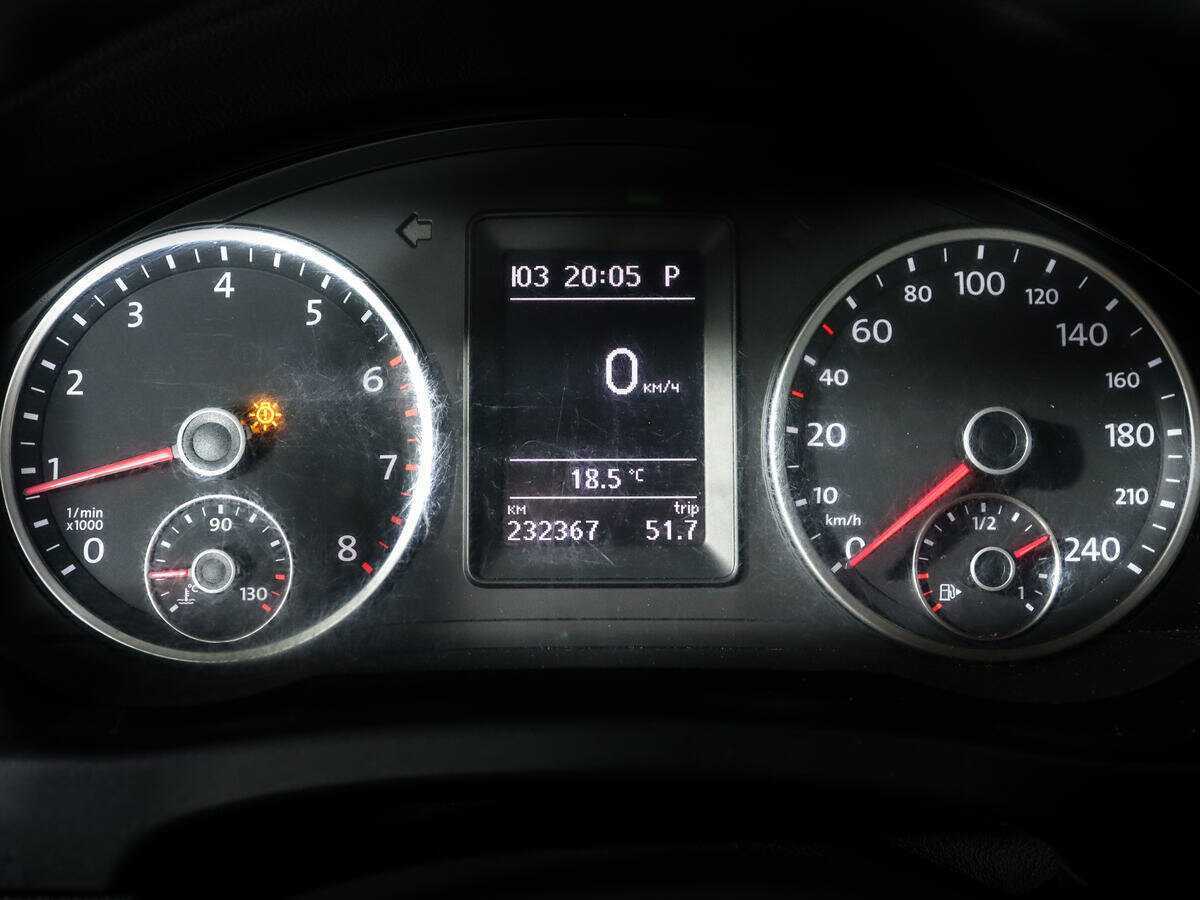 Купить Volkswagen Tiguan, 2012, 232 365 км, фото №9