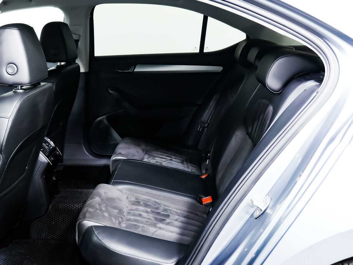 Купить Skoda Superb, 2017, 76 243 км, фото №10