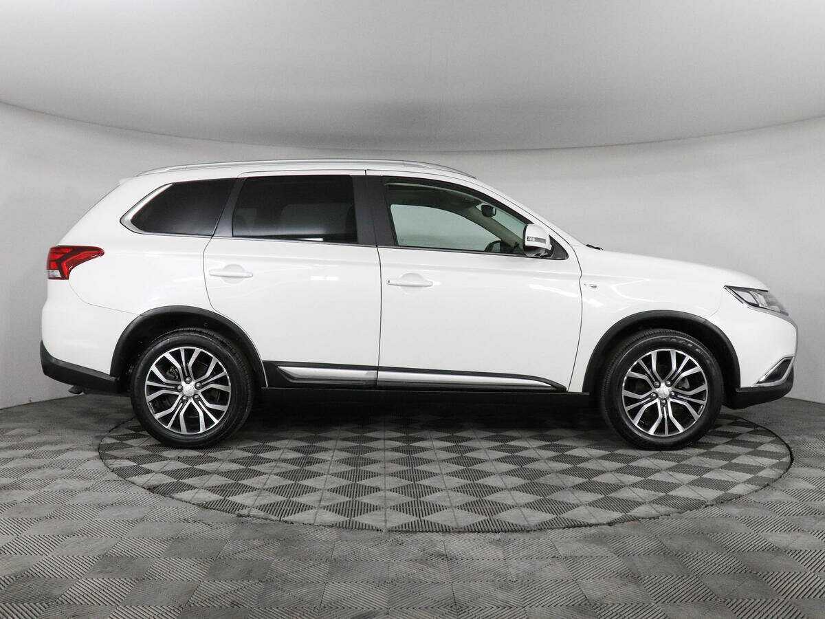 Купить Mitsubishi Outlander, 2018, 138 257 км, фото №4