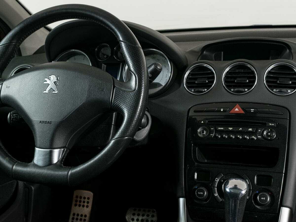Купить Peugeot 308, 2011, 122 760 км, фото №12