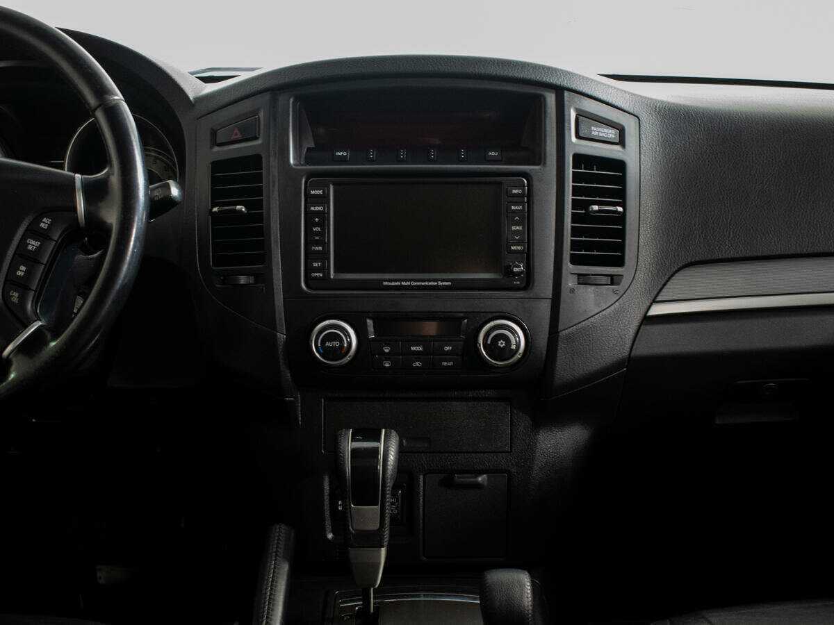 Купить Mitsubishi Pajero, 2010, 232 776 км, фото №9