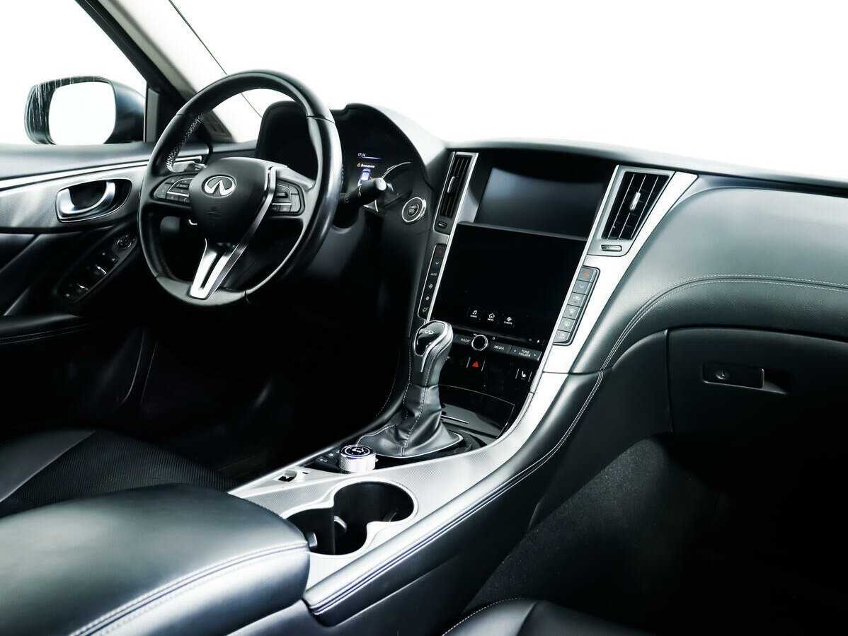 Купить Infiniti Q50, 2018, 87 706 км, фото №9