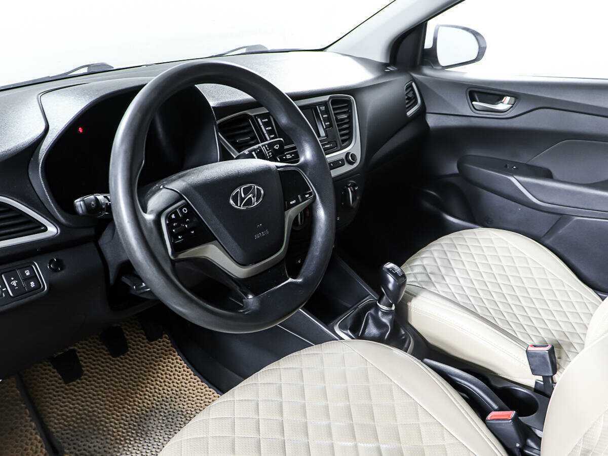 Купить Hyundai Solaris, 2018, 142 013 км, фото №13