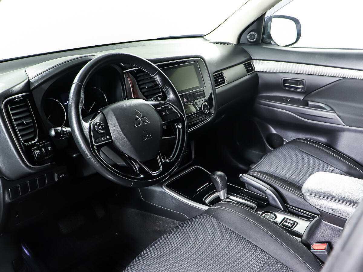 Купить Mitsubishi Outlander, 2018, 83 532 км, фото №12