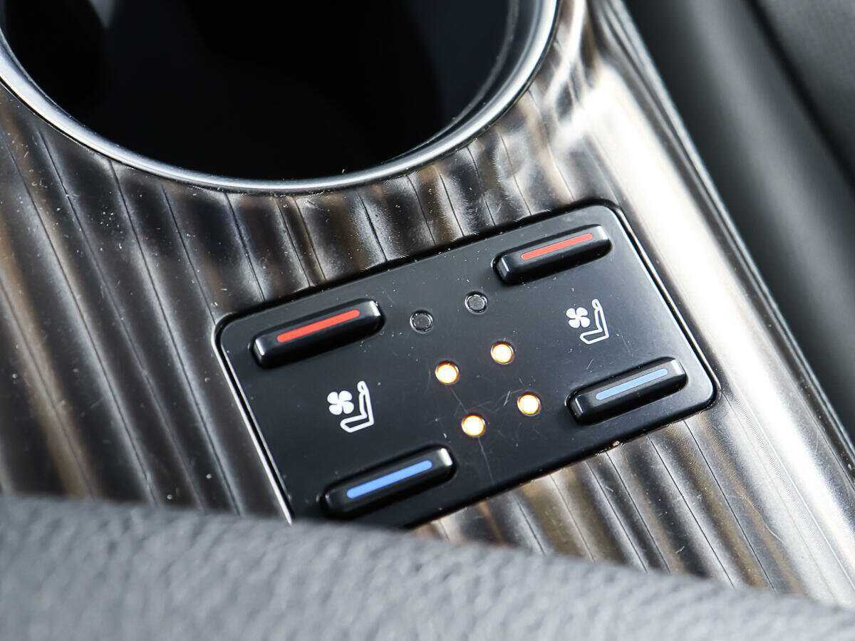 Купить Toyota Camry, 2018, 95 307 км, фото №20