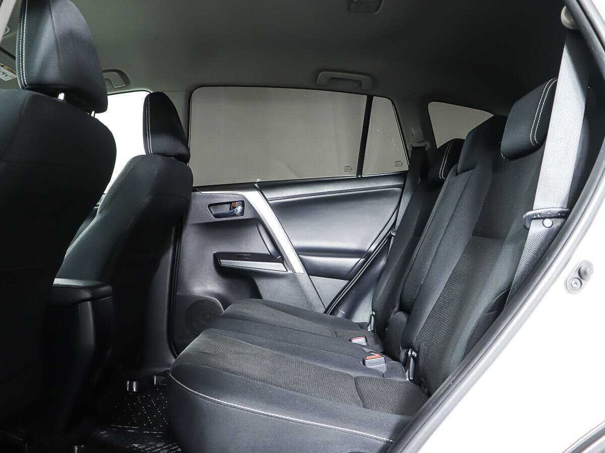 Купить Toyota RAV4, 2017, 118 000 км, фото №10