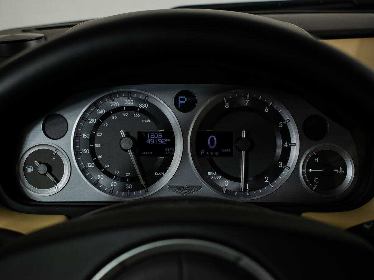 Купить Aston Martin DB9, 2013, 49 192 км, фото №12