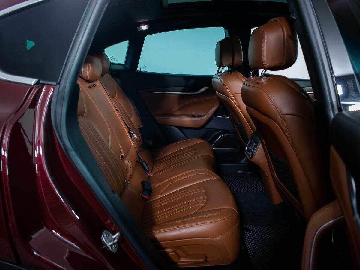 Купить Maserati Levante Diesel, 2016, 129 424 км, фото №8