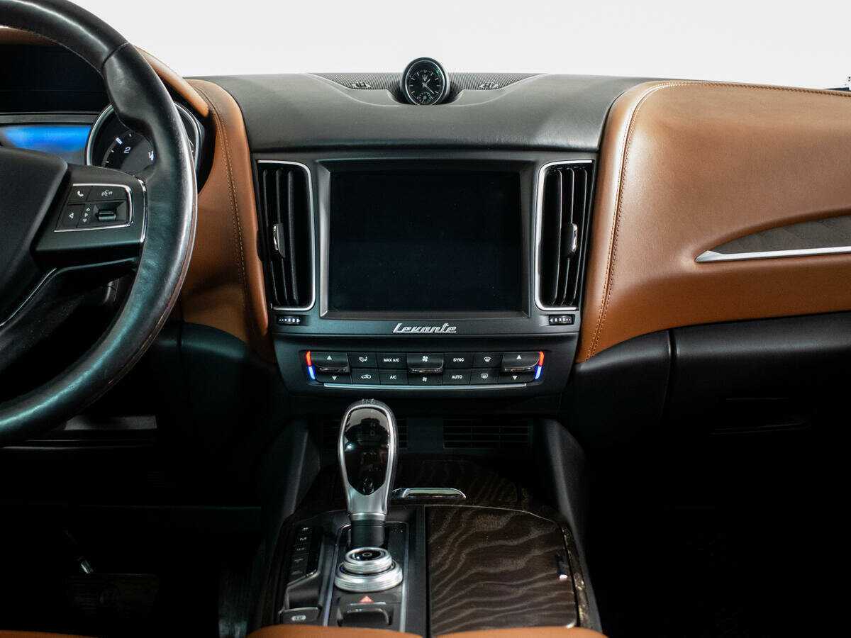 Купить Maserati Levante Diesel, 2016, 129 424 км, фото №9