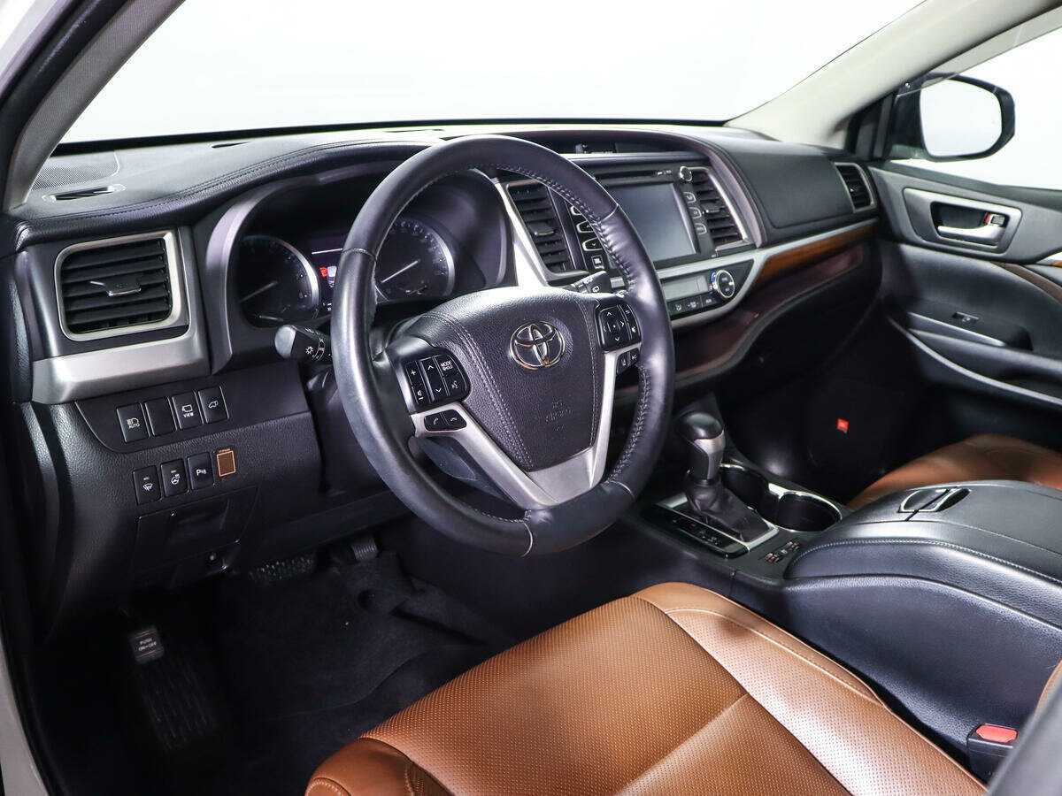 Купить Toyota Highlander, 2017, 46 059 км, фото №12