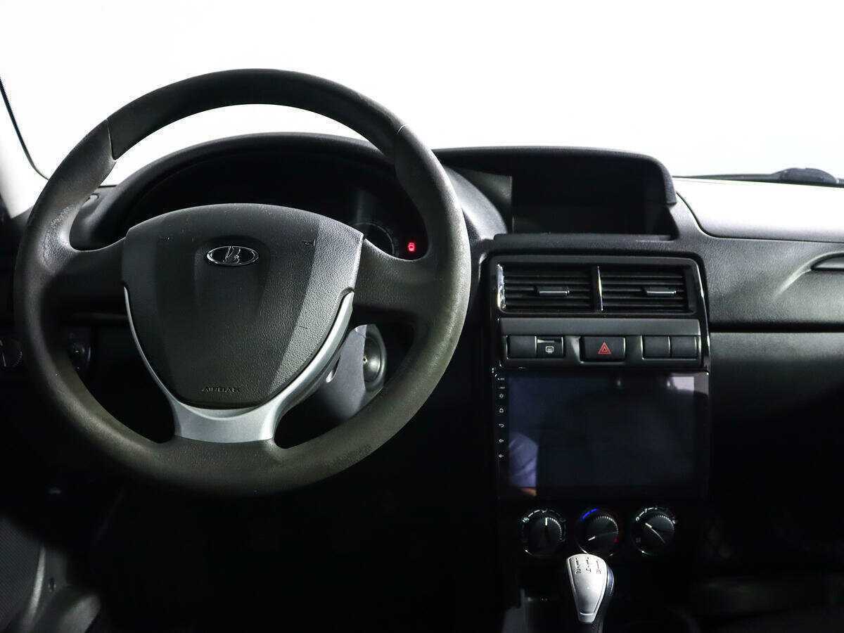 Купить Lada (ВАЗ) Priora, 2016, 115 462 км, фото №9