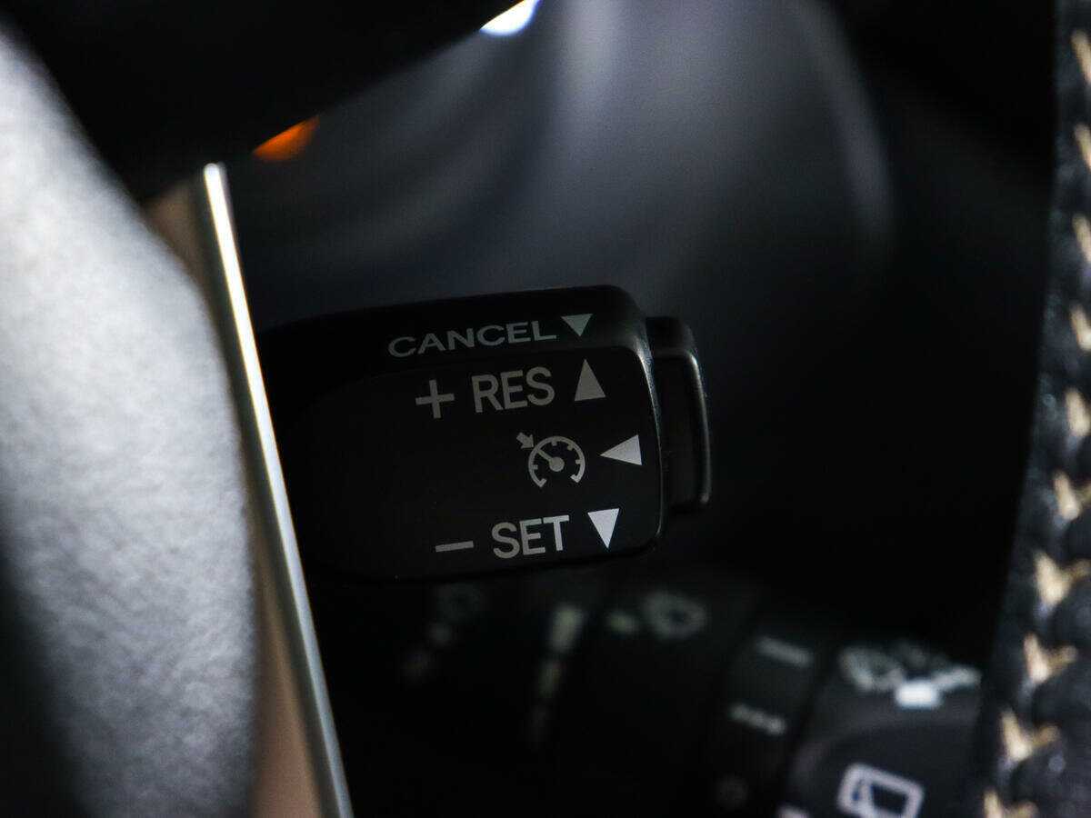 Купить Toyota Fortuner, 2017, 63 500 км, фото №18