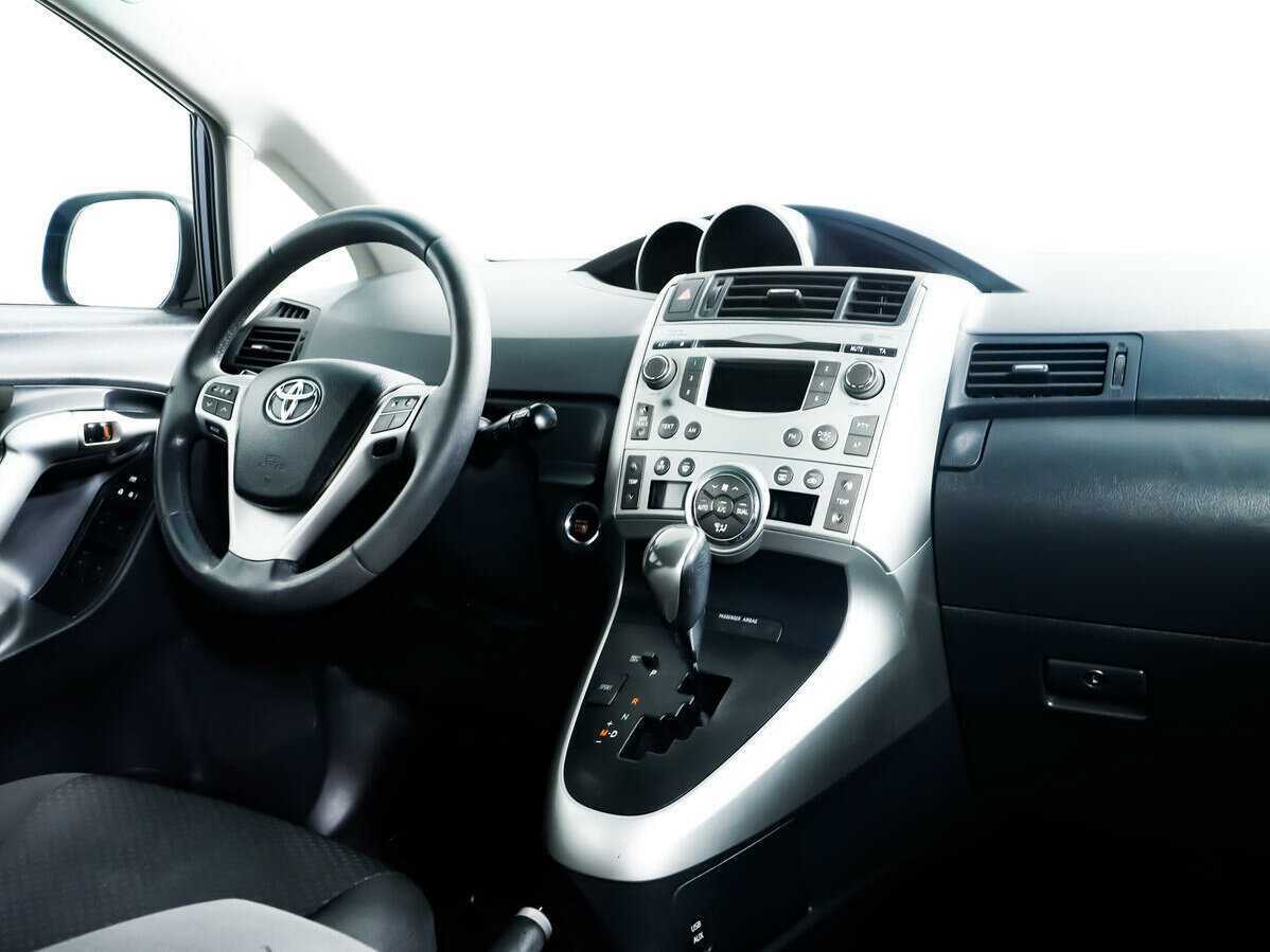 Купить Toyota Verso, 2010, 141 880 км, фото №9