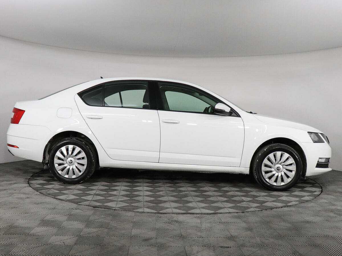 Купить Skoda Octavia, 2019, 59 240 км, фото №4