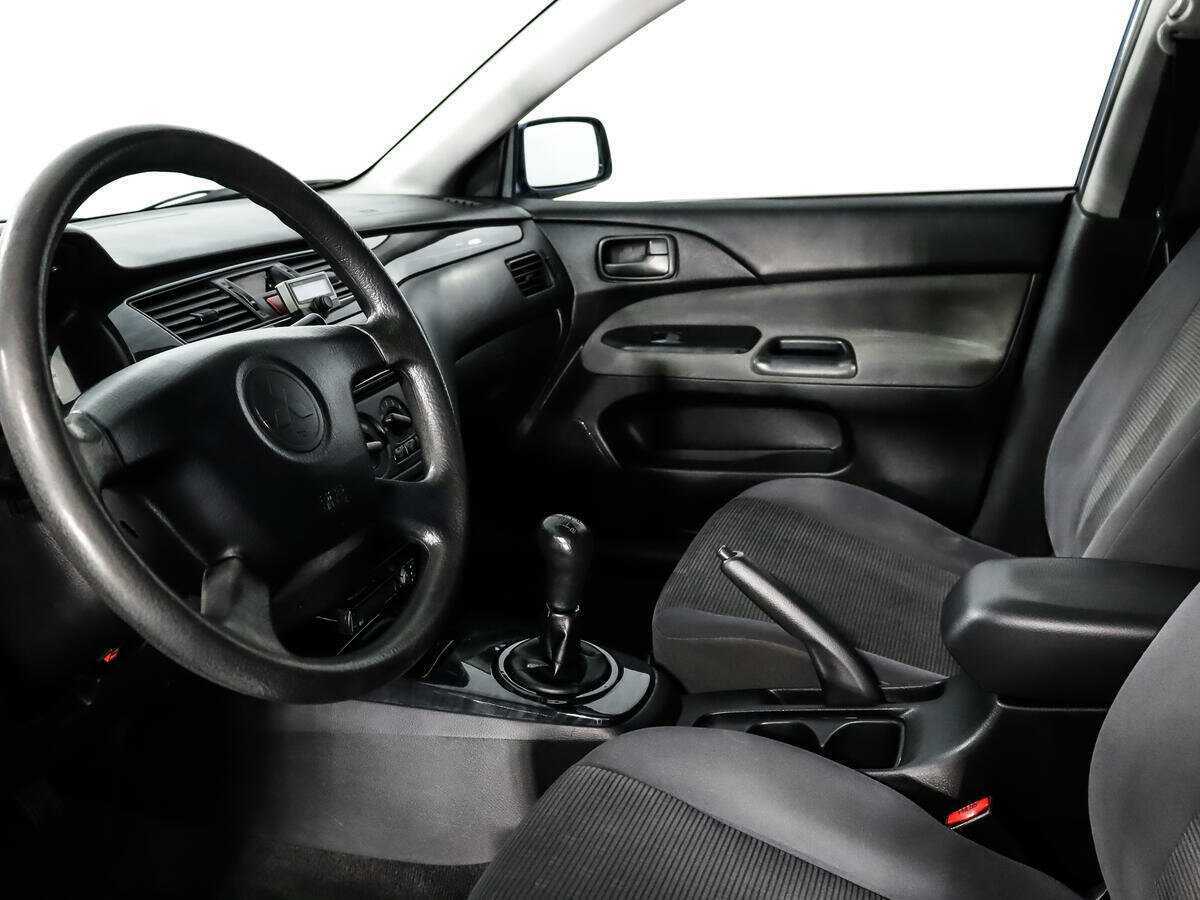 Купить Mitsubishi Lancer, 2004, 215 835 км, фото №9