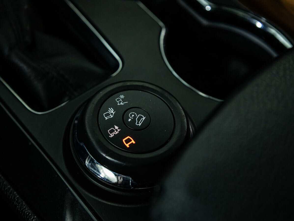 Купить Ford Explorer, 2016, 160 297 км, фото №17