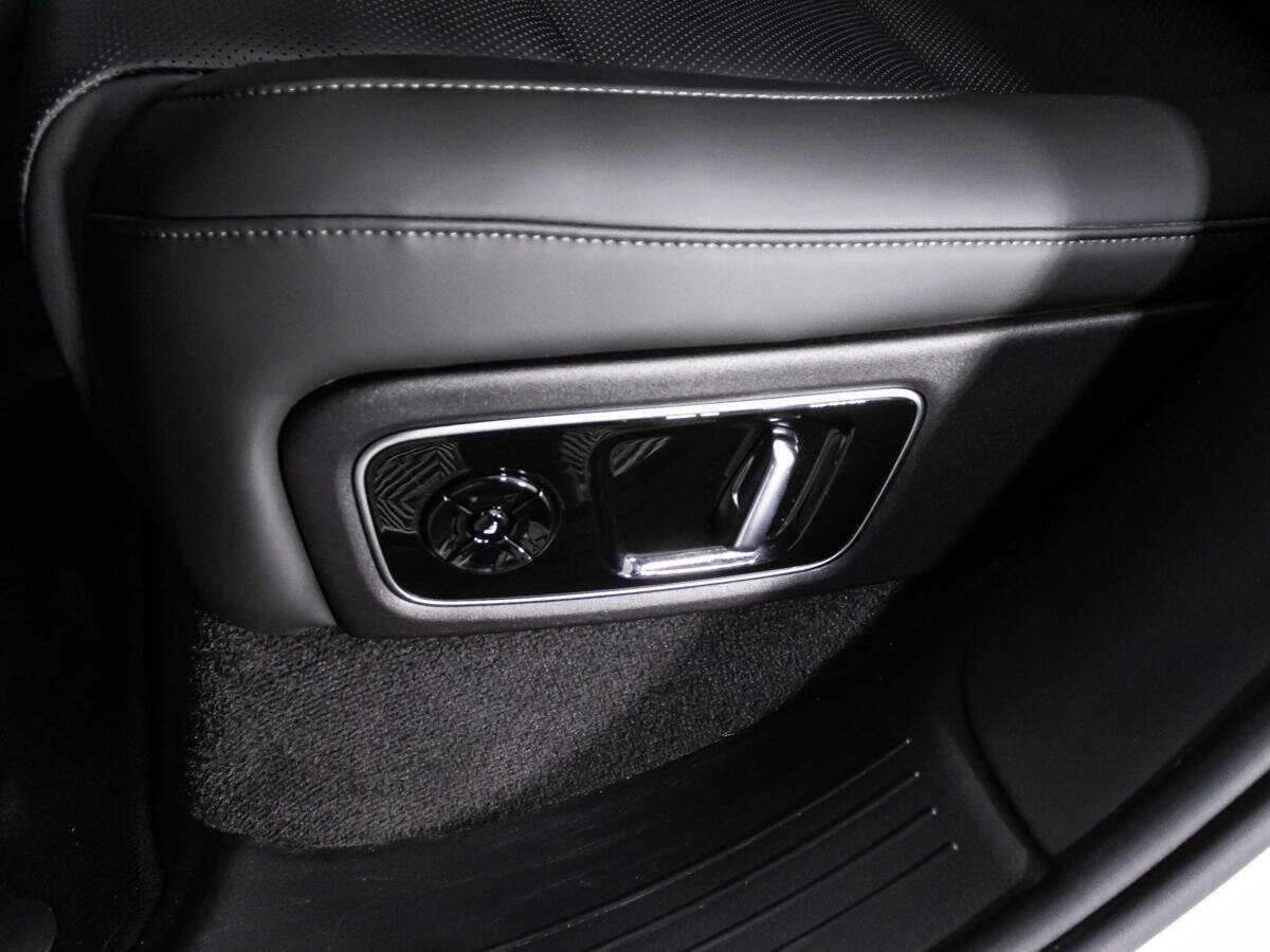 Купить LiXiang L7, 2023, 45 991 км, фото №25