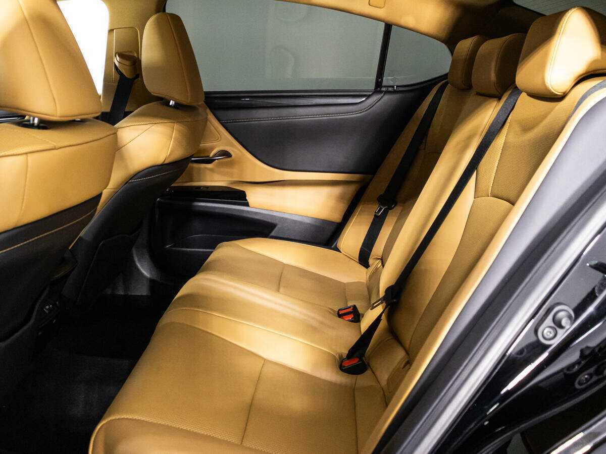 Купить Lexus ES 250, 2021, 39 426 км, фото №10