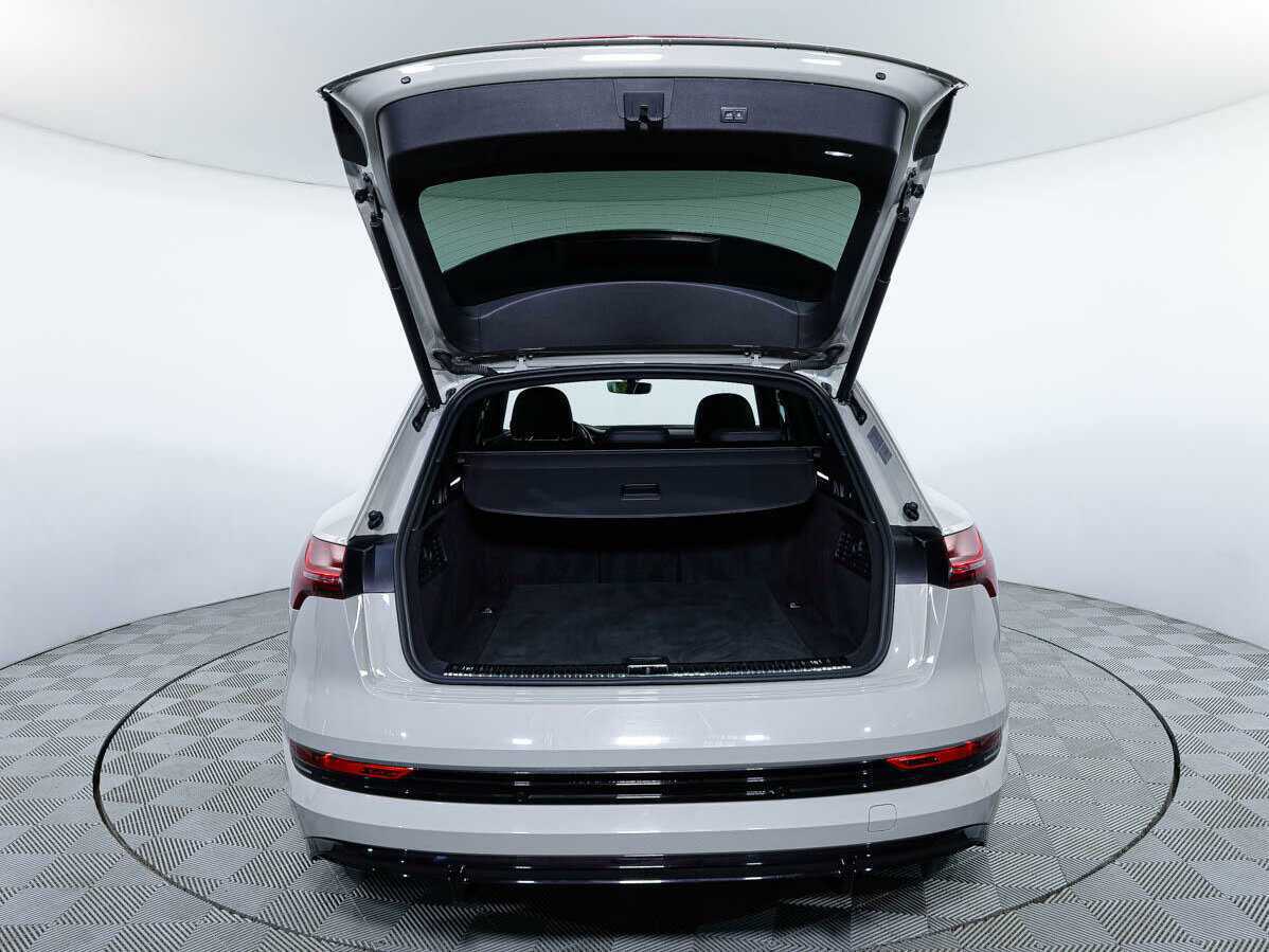 Купить Audi e-tron 50, 2021, 32 902 км, фото №8
